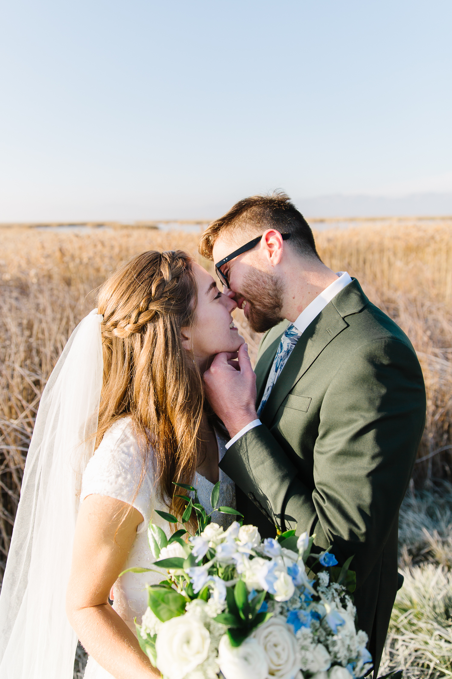 Utah Temple Photographer | Utah Wedding PhotographerLDS temple weddings l Wedding inspiration l Wedding bouquets l Wedding rings l Wedding day l Brigham City Temple l Wedding reception inspiration l What to wear on your wedding day l Leianne Phillips Photography