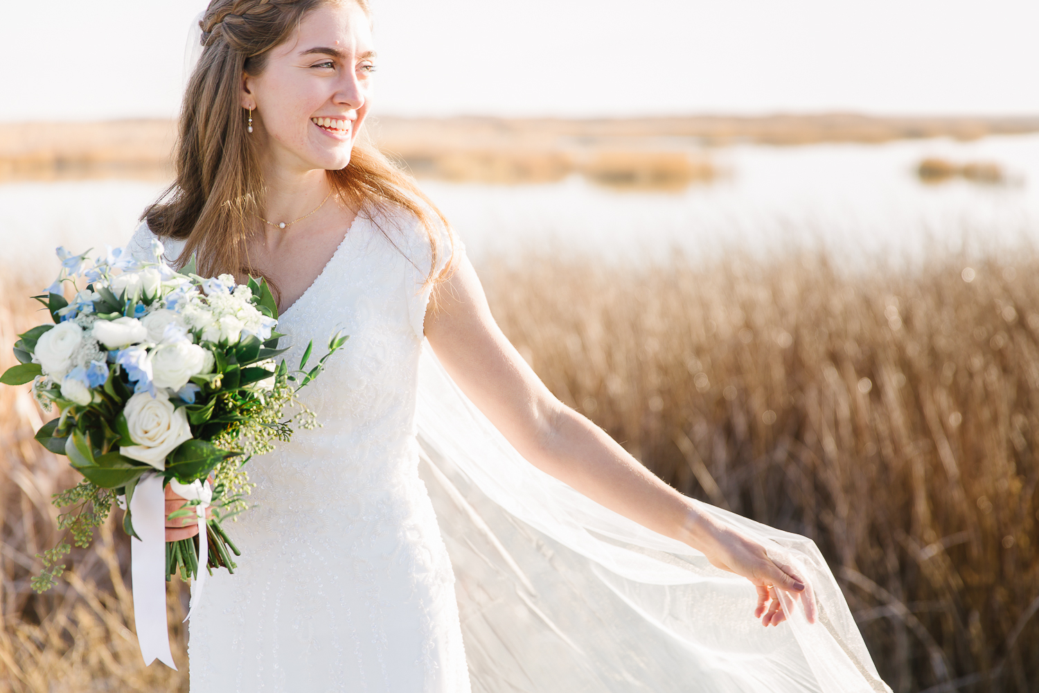 Utah Temple Photographer | Utah Wedding PhotographerLDS temple weddings l Wedding inspiration l Wedding bouquets l Wedding rings l Wedding day l Brigham City Temple l Wedding reception inspiration l What to wear on your wedding day l Leianne Phillips Photography