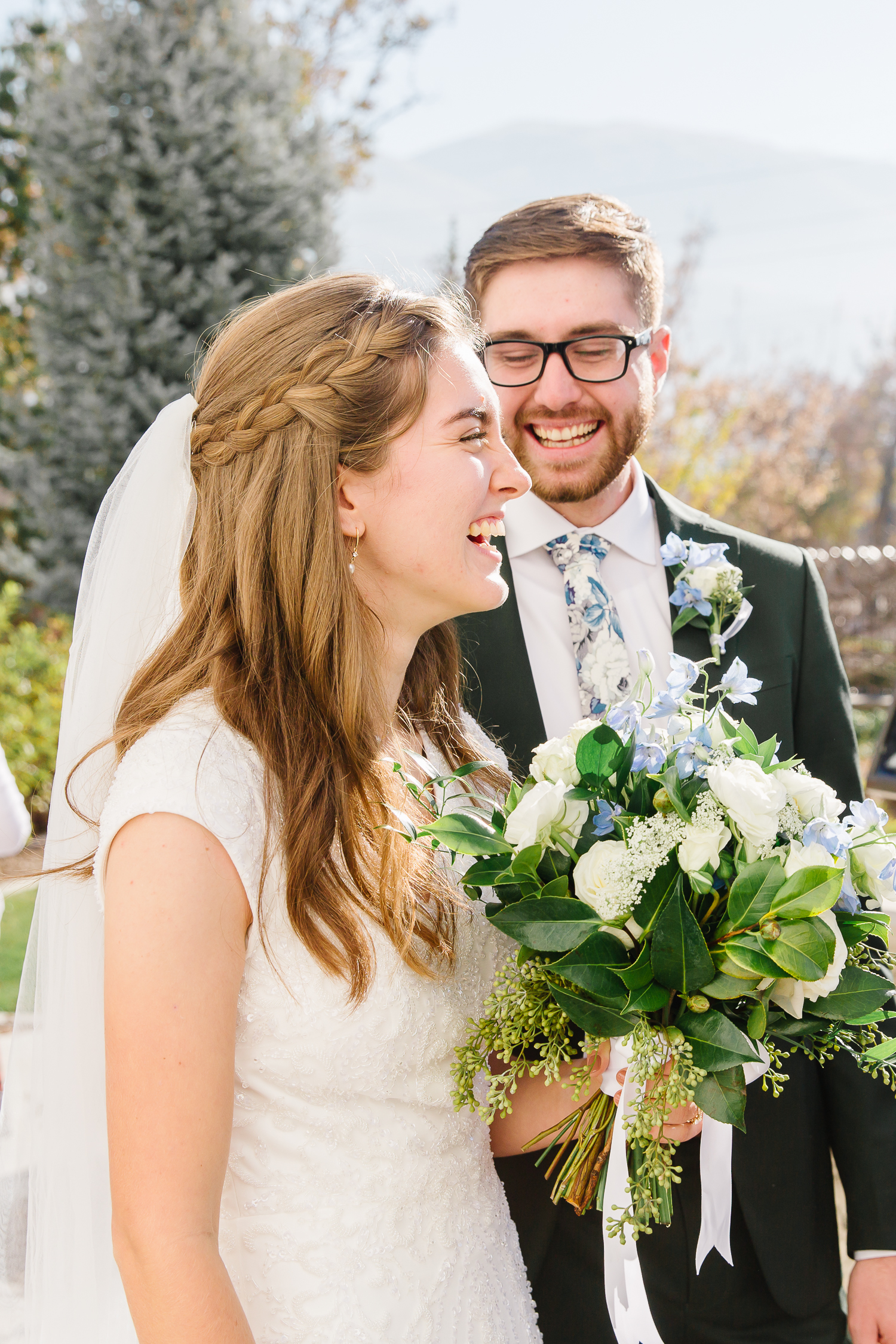 Utah Temple Photographer | Utah Wedding PhotographerLDS temple weddings l Wedding inspiration l Wedding bouquets l Wedding rings l Wedding day l Brigham City Temple l Wedding reception inspiration l What to wear on your wedding day l Leianne Phillips Photography