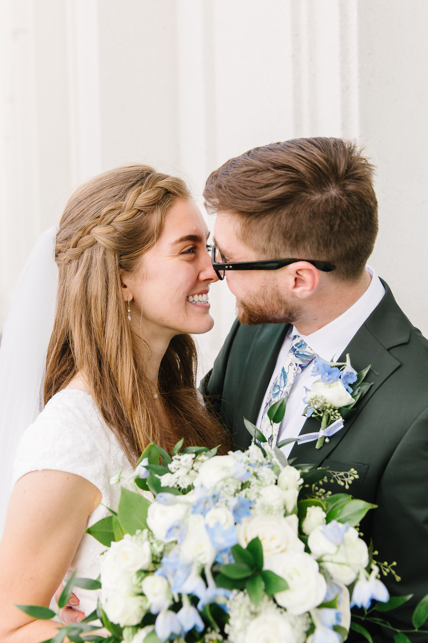 Utah Temple Photographer | Utah Wedding PhotographerLDS temple weddings l Wedding inspiration l Wedding bouquets l Wedding rings l Wedding day l Brigham City Temple l Wedding reception inspiration l What to wear on your wedding day l Leianne Phillips Photography