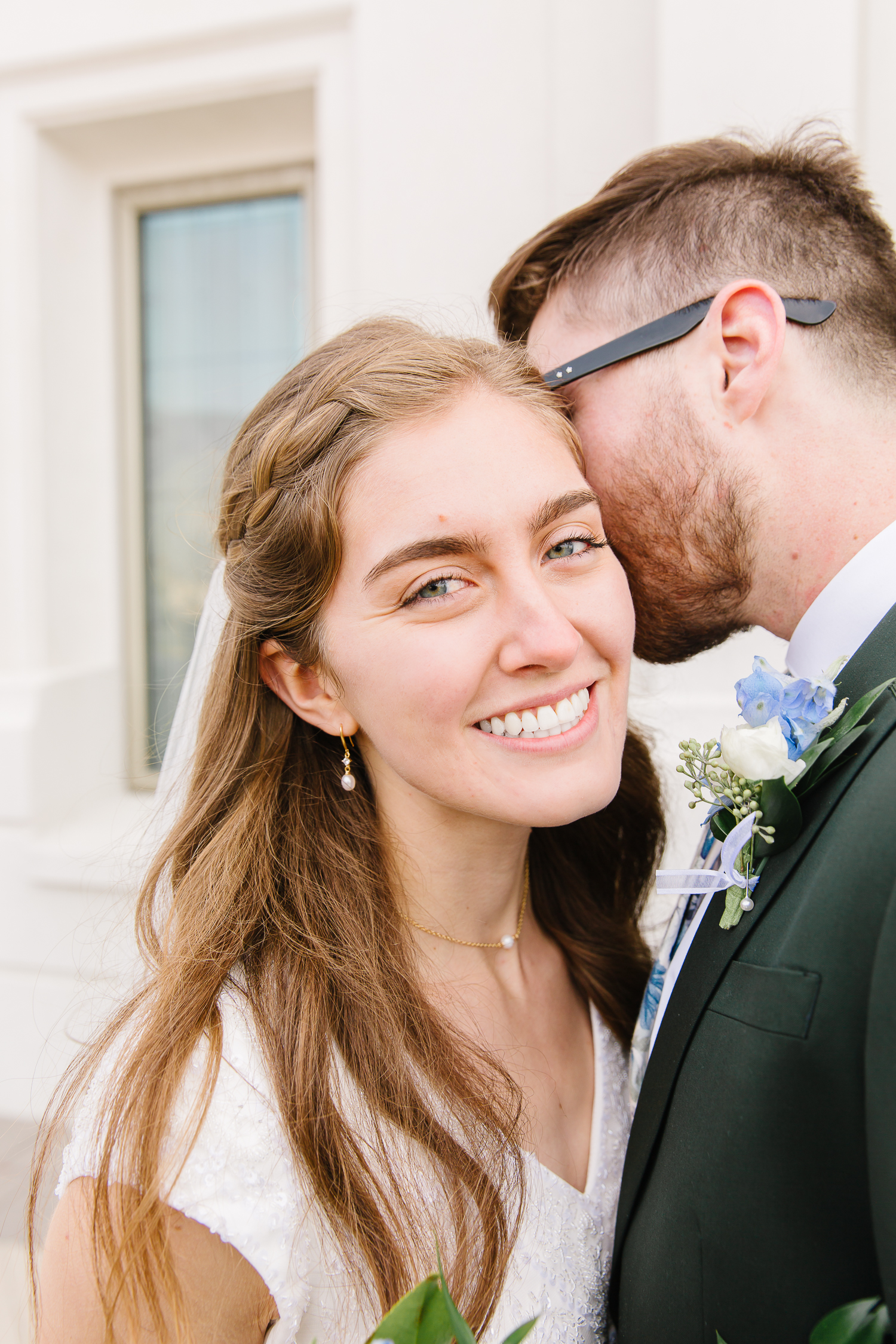 Utah Temple Photographer | Utah Wedding PhotographerLDS temple weddings l Wedding inspiration l Wedding bouquets l Wedding rings l Wedding day l Brigham City Temple l Wedding reception inspiration l What to wear on your wedding day l Leianne Phillips Photography