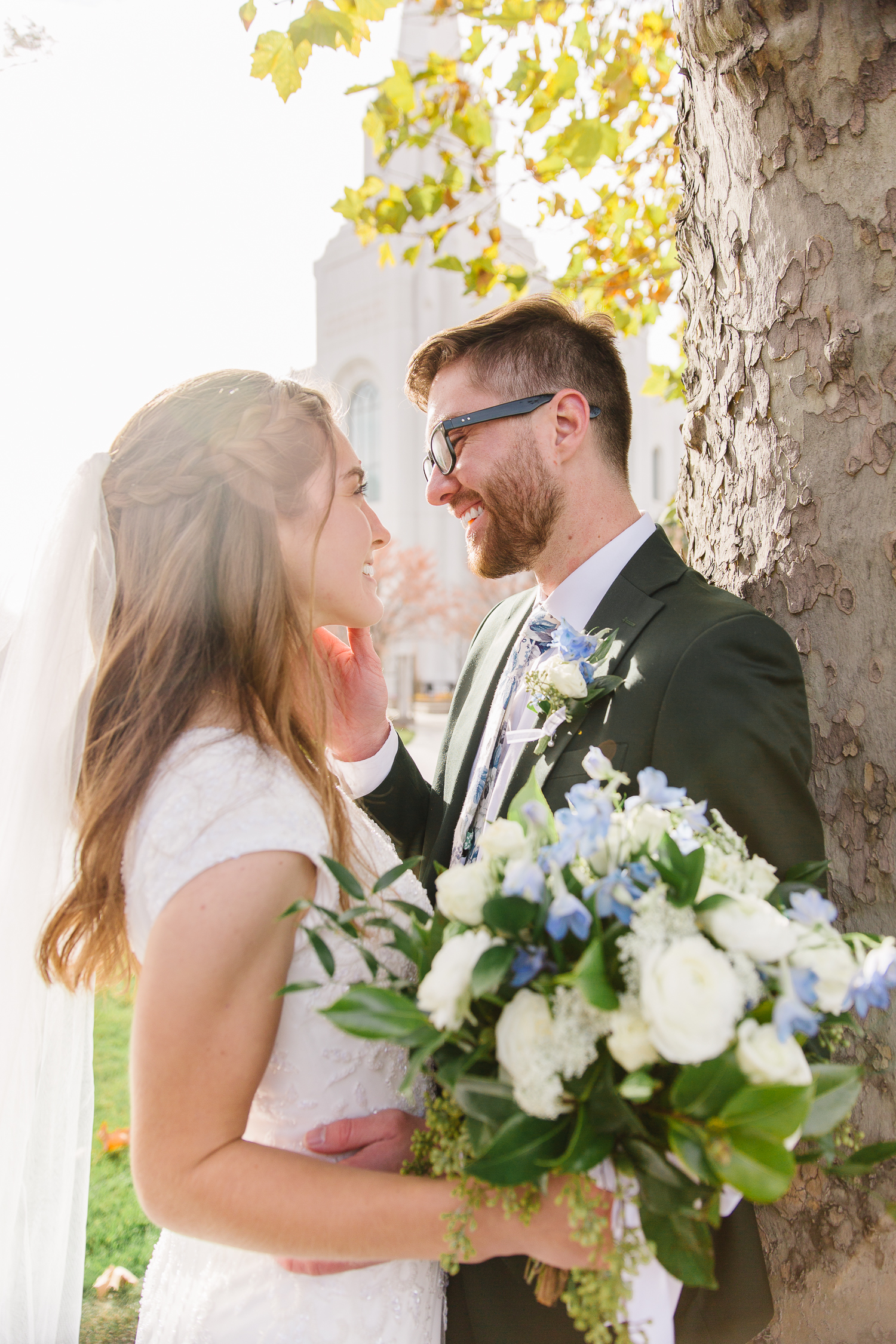 Utah Temple Photographer | Utah Wedding PhotographerLDS temple weddings l Wedding inspiration l Wedding bouquets l Wedding rings l Wedding day l Brigham City Temple l Wedding reception inspiration l What to wear on your wedding day l Leianne Phillips Photography