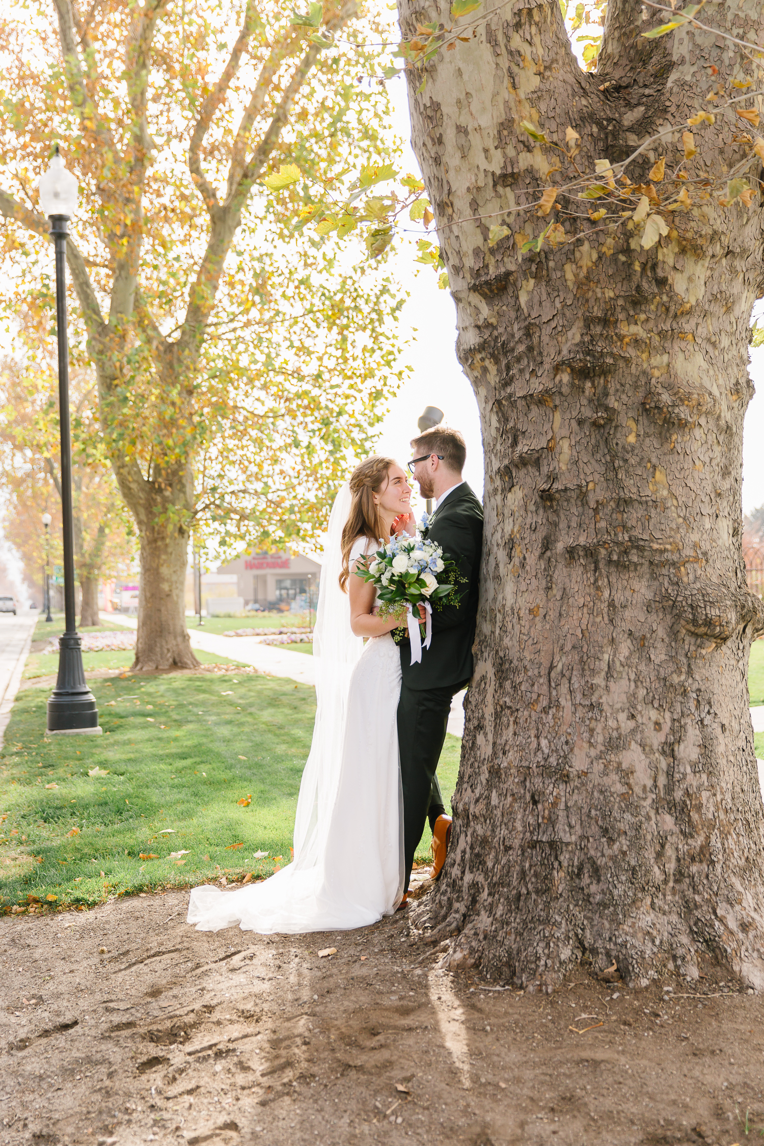 Utah Temple Photographer | Utah Wedding PhotographerLDS temple weddings l Wedding inspiration l Wedding bouquets l Wedding rings l Wedding day l Brigham City Temple l Wedding reception inspiration l What to wear on your wedding day l Leianne Phillips Photography