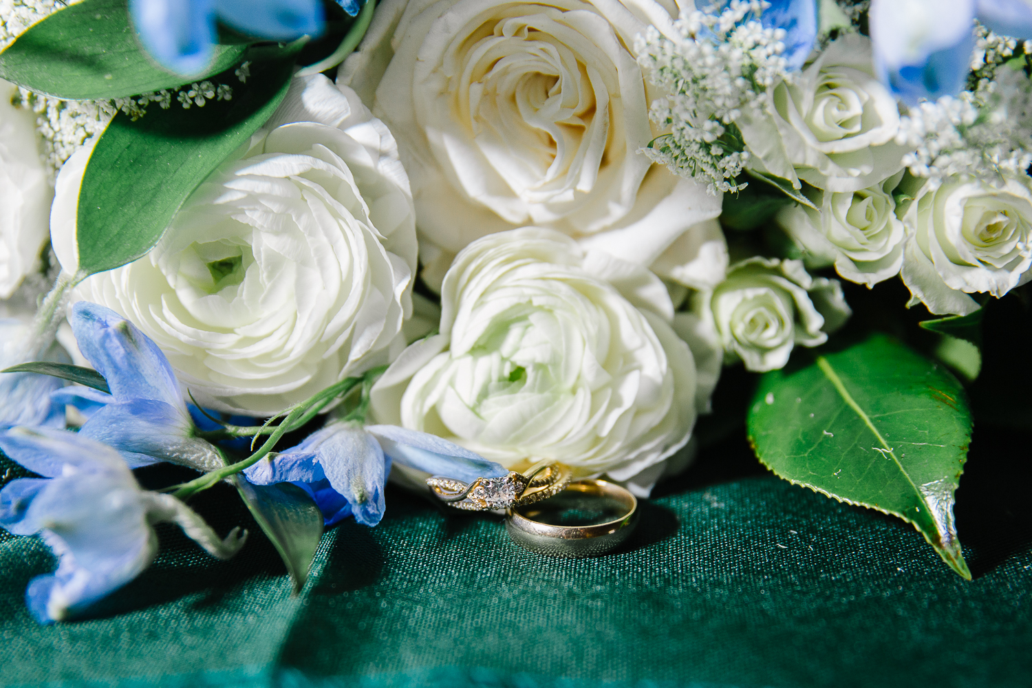 Utah Temple Photographer | Utah Wedding PhotographerLDS temple weddings l Wedding inspiration l Wedding bouquets l Wedding rings l Wedding day l Brigham City Temple l Wedding reception inspiration l What to wear on your wedding day l Leianne Phillips Photography .112321.blog .086