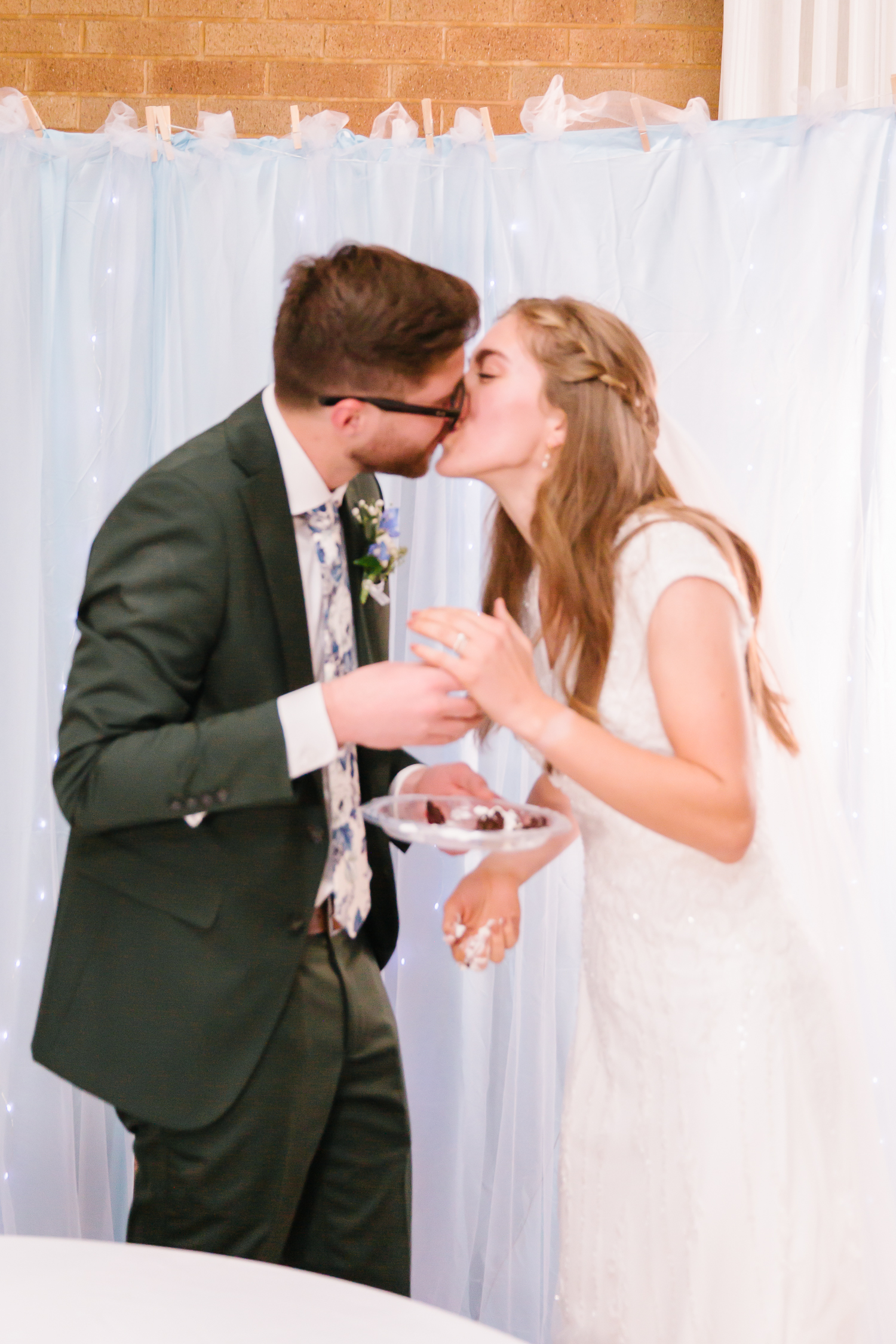 Utah Temple Photographer | Utah Wedding PhotographerLDS temple weddings l Wedding inspiration l Wedding bouquets l Wedding rings l Wedding day l Brigham City Temple l Wedding reception inspiration l What to wear on your wedding day l Leianne Phillips Photography