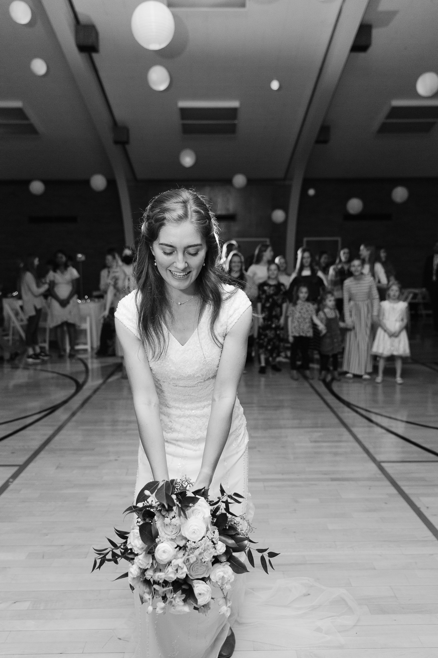 Utah Temple Photographer | Utah Wedding PhotographerLDS temple weddings l Wedding inspiration l Wedding bouquets l Wedding rings l Wedding day l Brigham City Temple l Wedding reception inspiration l What to wear on your wedding day l Leianne Phillips Photography