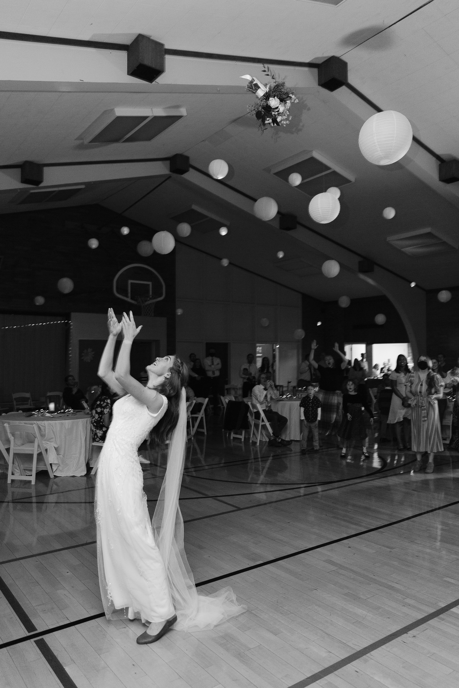 Utah Temple Photographer | Utah Wedding PhotographerLDS temple weddings l Wedding inspiration l Wedding bouquets l Wedding rings l Wedding day l Brigham City Temple l Wedding reception inspiration l What to wear on your wedding day l Leianne Phillips Photography