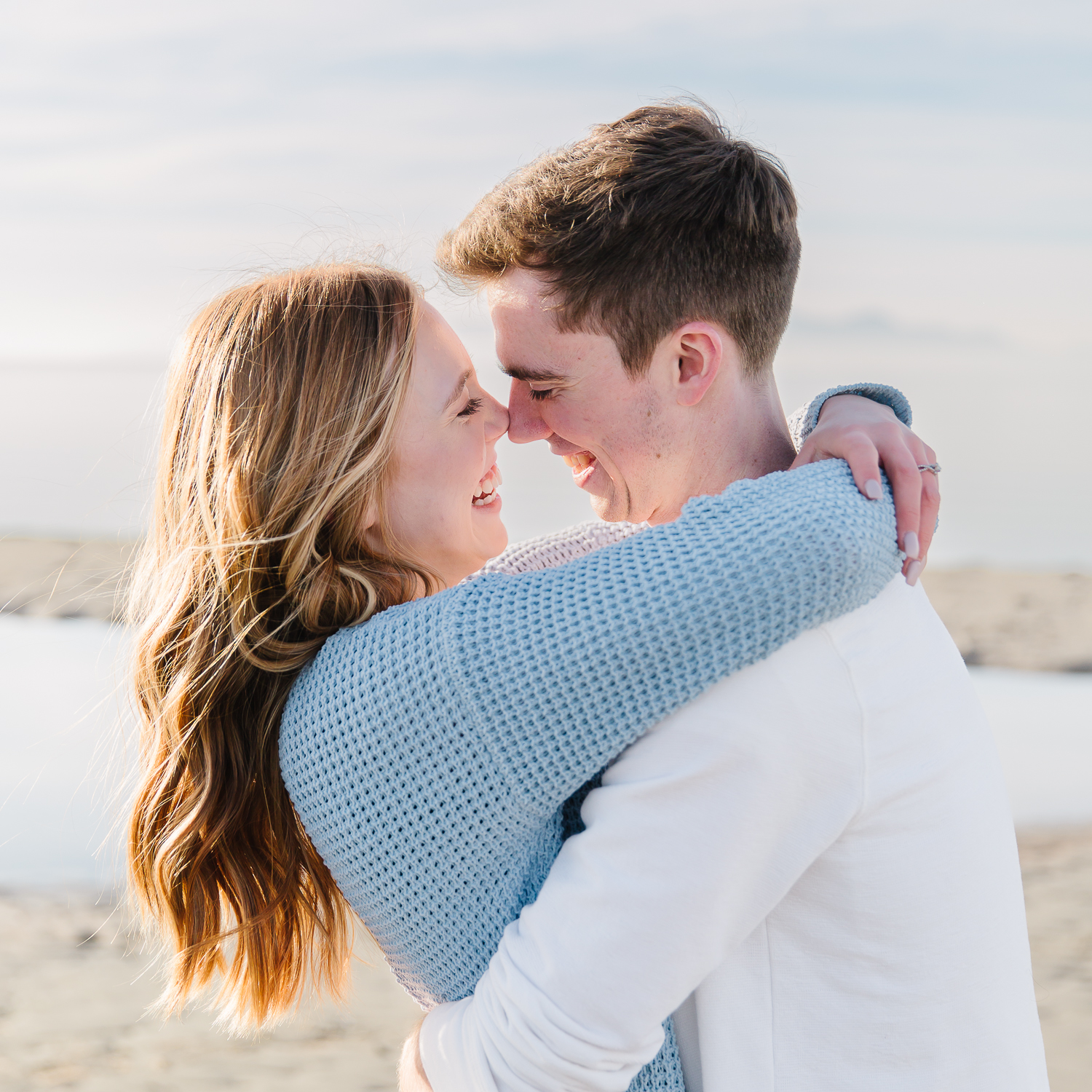 Saltair Engagements | Utah Engagement photographer l Engagement inspiration l What to Wear | Best engagement pose ideas l Engagement Photos Utah l Candid engagements | Leianne Phillips Photography
